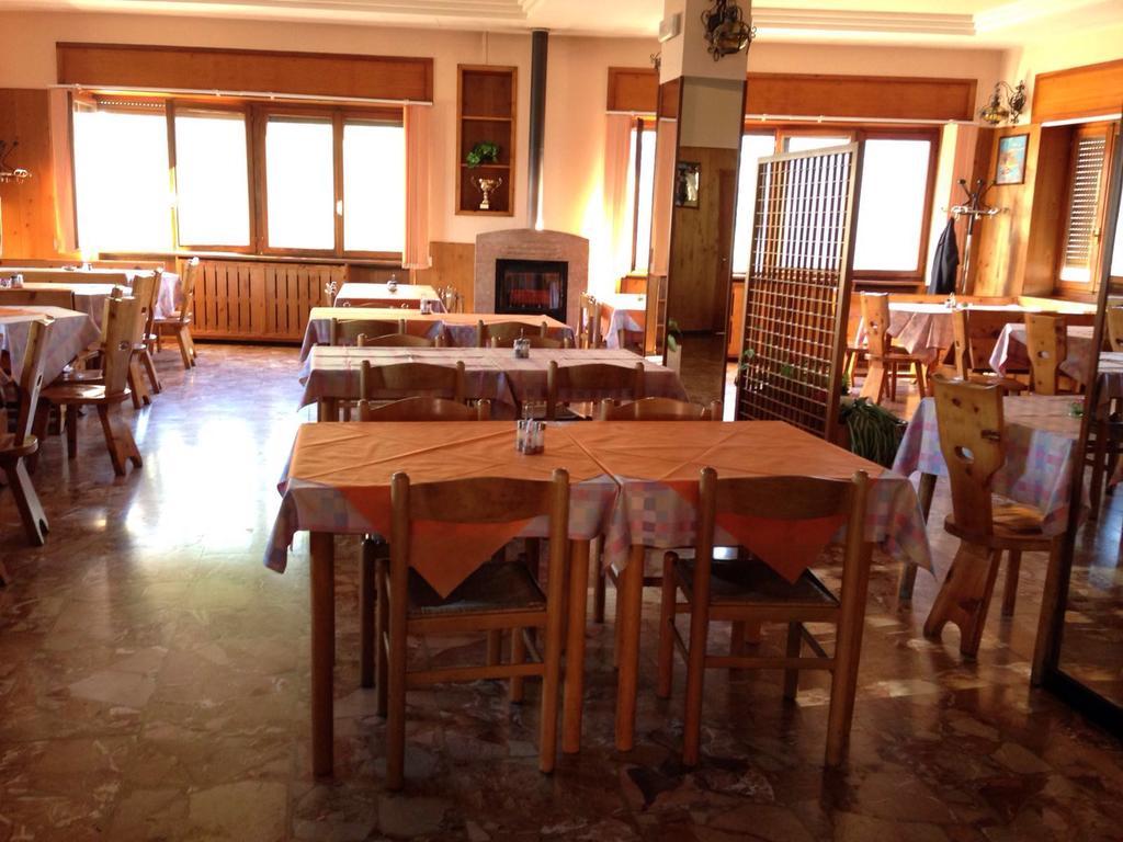 Casa Vacanze Alice Apartment Garzeno Luaran gambar